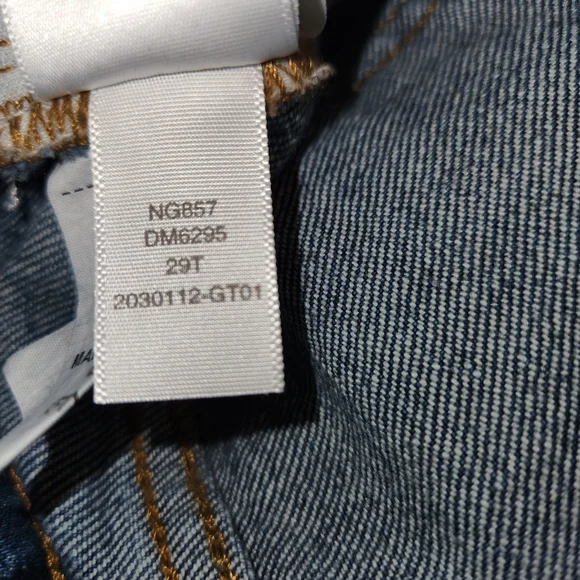 Madewell Curvy Perfect Vintage Straight Jean Size 29T Medium Wash 5 Pocket Style - Picture 13 of 14